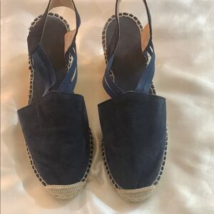 Navy Suede Espadrille Sandals
Worn Once 
Size 39
Made in Spain
